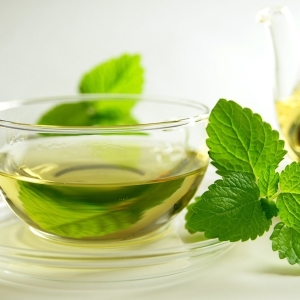 Stock foto zeleným kožený čaj