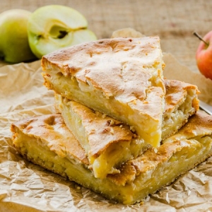 Fotografie tsvetaevsky jablkový koláč - krok za krokom recept
