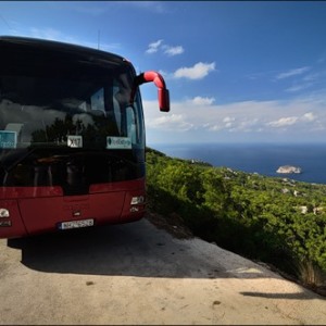 Foto Como escolher passeios de ônibus para o mar