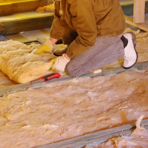 Photo how to insulate the floor at the cottage