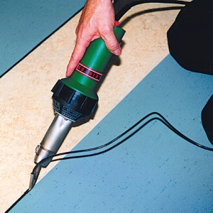 Photo how to glue linoleum