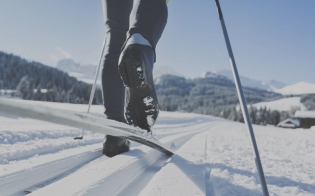 Jak zainstalować łączniki narciarskie