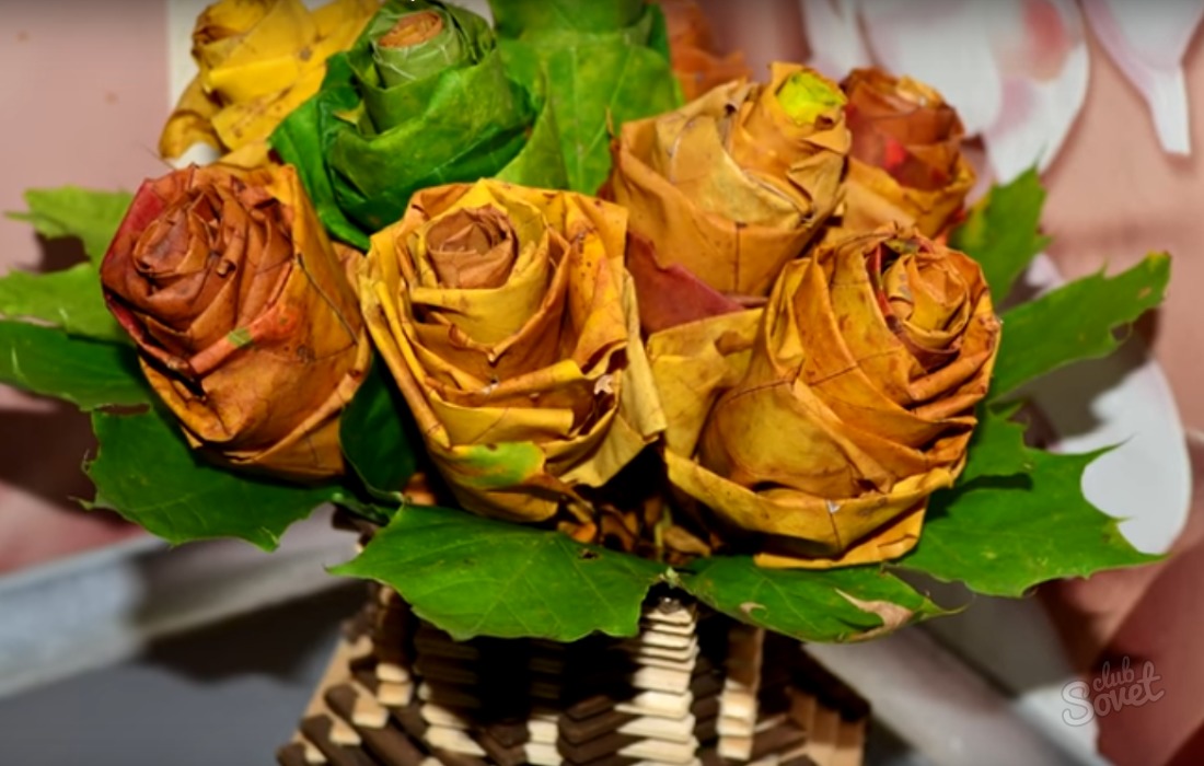 How to make roses made of maple leaves?