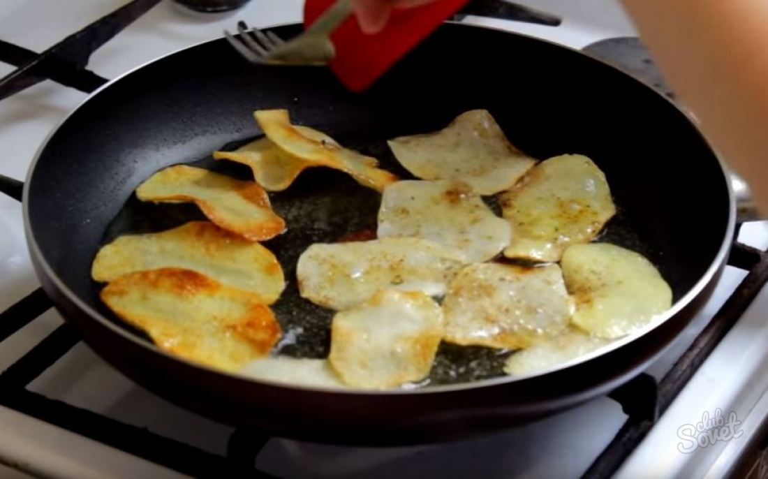 Как сделать чипсы в домашних условиях на сковороде?