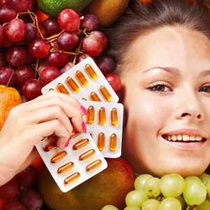 Stock Foto Vitamins for face skin