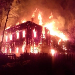 Фото к чему снится пожар чужого дома?