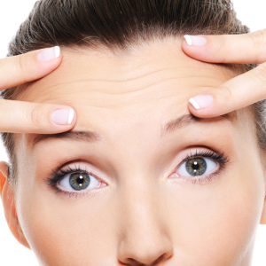 How to remove wrinkles on the forehead
