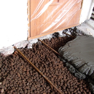 Photo How to pour floor with clay