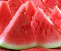 Wie man Wassermelone schön schneidet