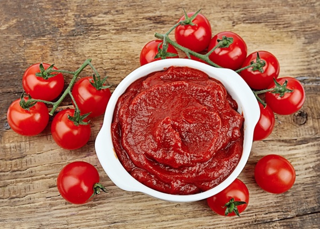 Wie man Tomatenpaste kocht