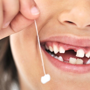 How to stop bleeding after removing the tooth