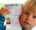 Hur man går in i ett barn i ett pass till föräldrarna