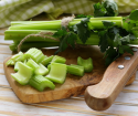 Slimming Celery: สูตรสลัด