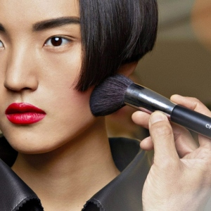 Stock Foto Asian makeup how to do