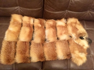 What to wear a fur vest
