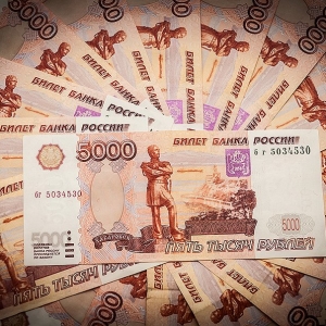 Photo How to distinguish fake rubles