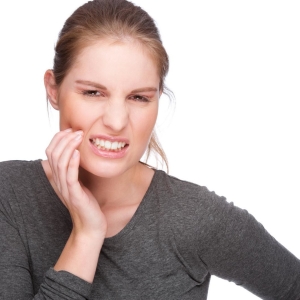 عکس خرد کردن دندان را کاهش می دهد چه باید بکنید