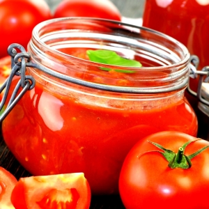 Как да се готви домати за зимата