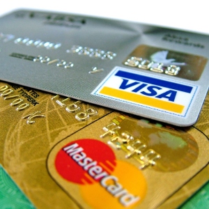 como adquirir um cartão de crédito?