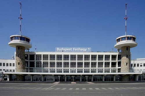 Wie kommt man zum Flughafen Budapest?