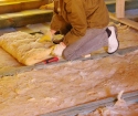 How to insulate the floor in the country
