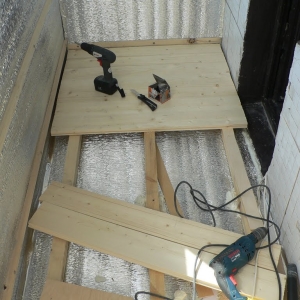 Фото как да се изолира пода на балкона
