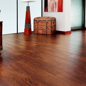 Photo How to set laminate on wooden floors
