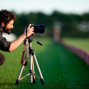 How to learn how to photograph professionally