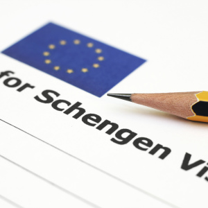 Foto Come compilare un questionario su un visto Schengen