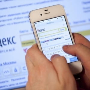 Yandex-dan Alice-ni qanday o'rnatish va foydalanish kerak?