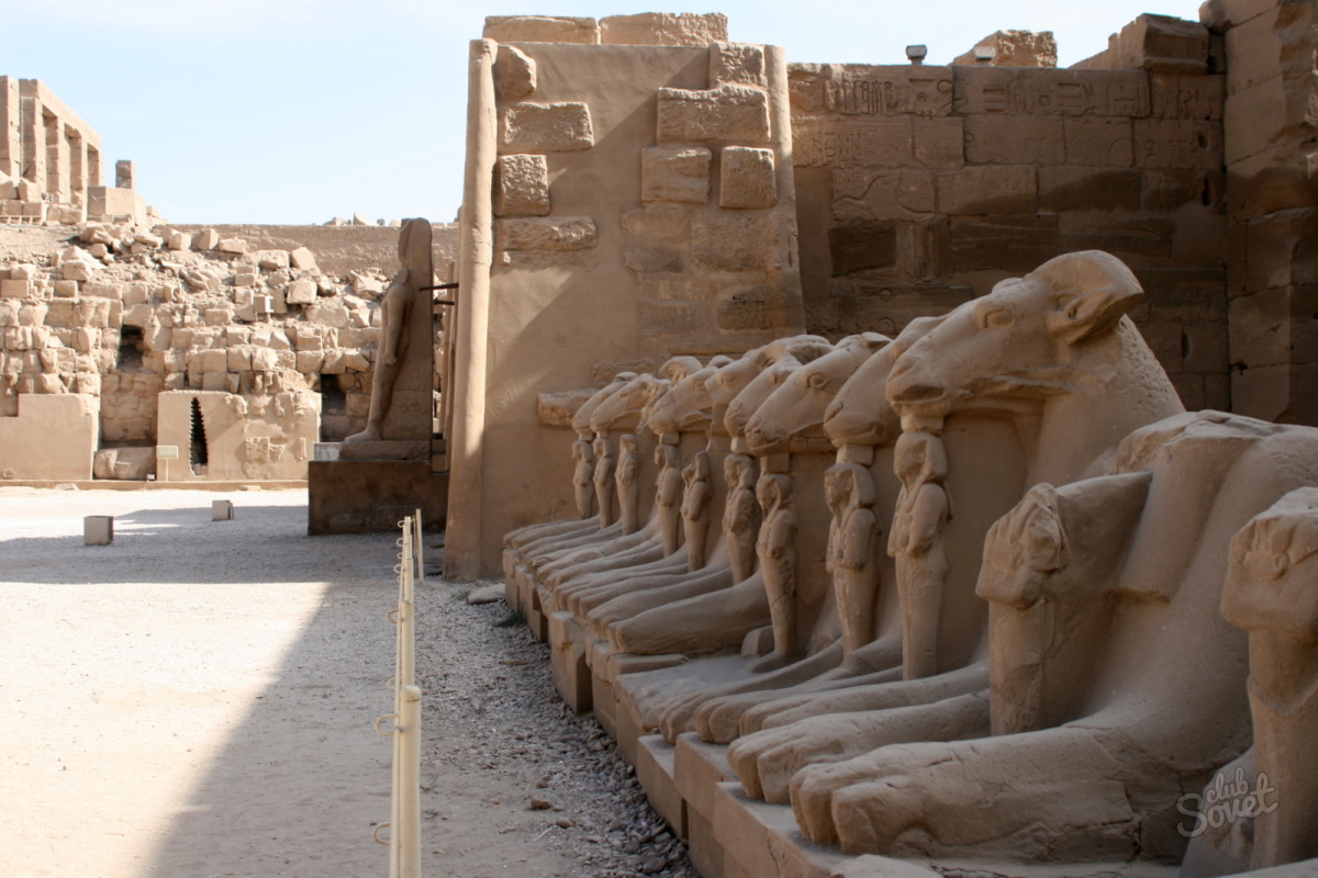 Hram Karnaka