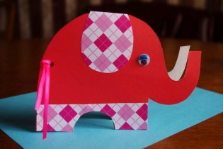 Hogyan készítsünk egy papír elefántot?