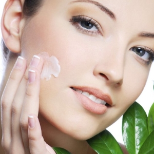 چگونه برای مراقبت از پوست روغنی
