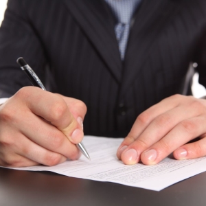 Poder de advogado para o direito de assinar documentos para o diretor
