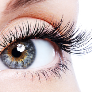 How to grow eyelashes at home