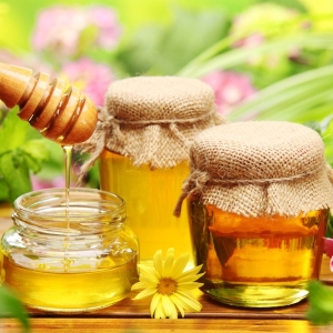 Foto hur man kontrollerar kvaliteten på honung