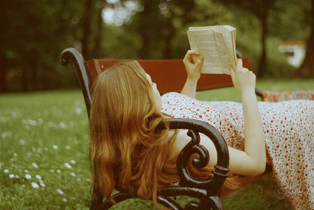 Сегодня я буду читать. Чтение книг. Девушка с книгой. Лето с книгой. Девочка с книжкой.