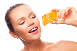 Massaggio facciale del miele - Entità e metodologia