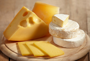 Како уштедети сир у фрижидеру дуго свеже