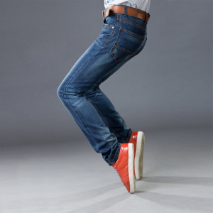 Foto Come determinare la dimensione di jeans