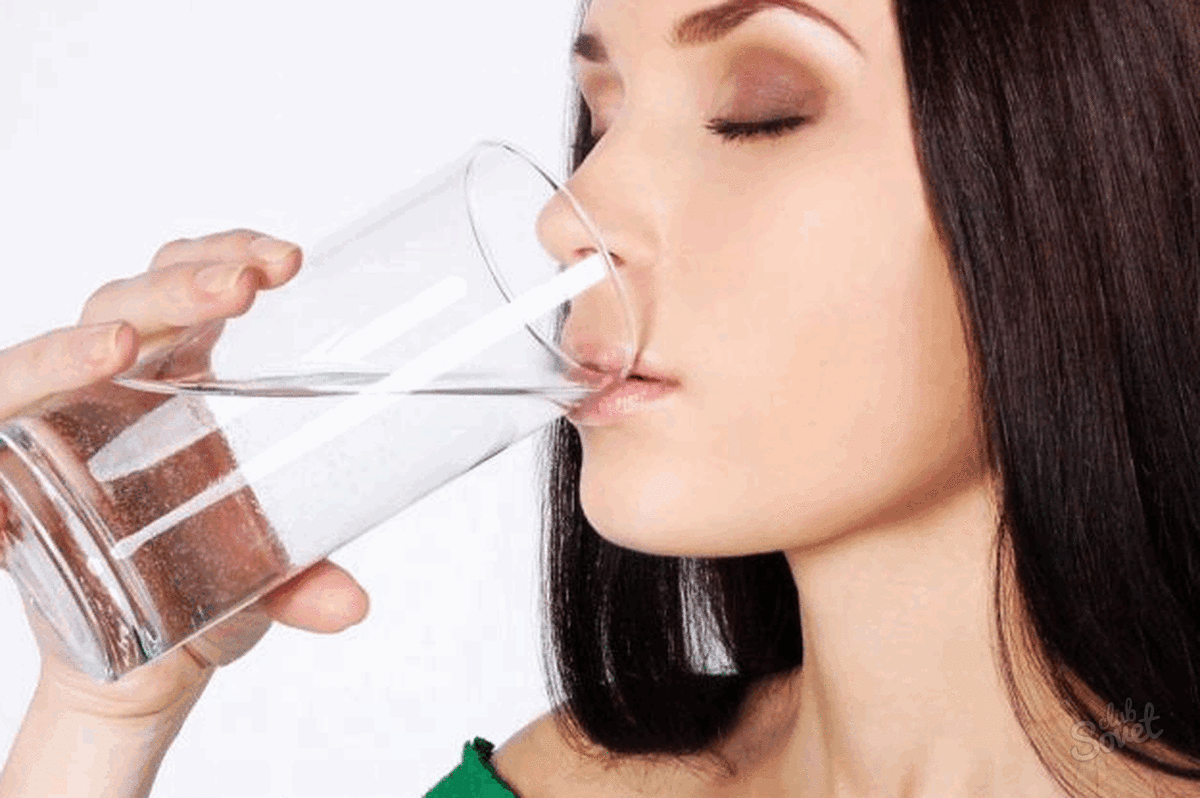 Cum să eliminați apa din corp