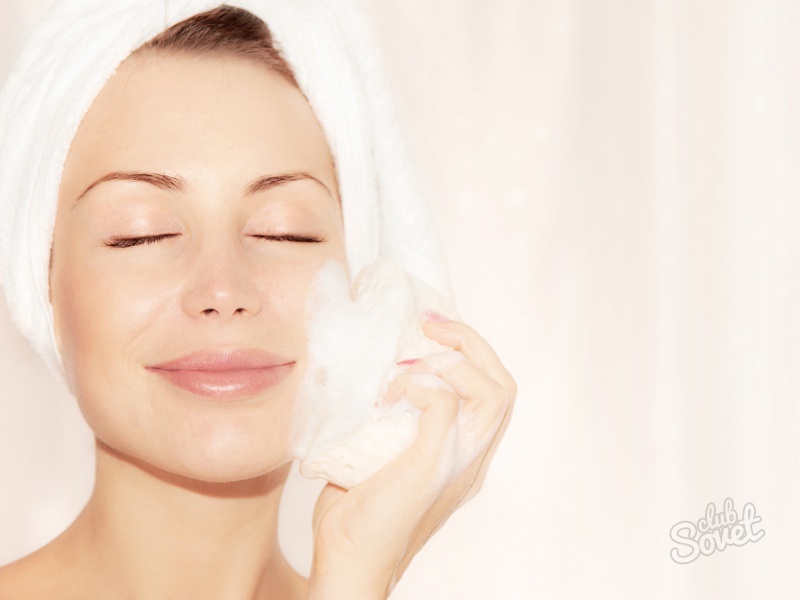 Comment nettoyer le visage de l'acné