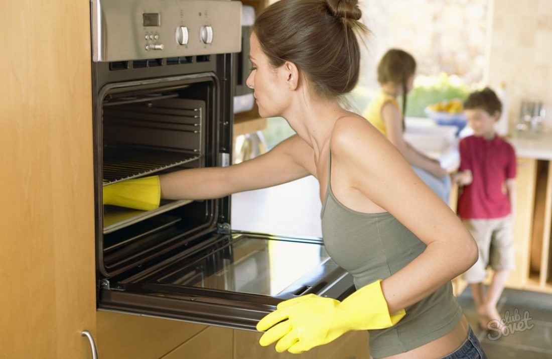 How to clean the oven from fat and nagar