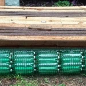 Photo How to make a raft from bottles?