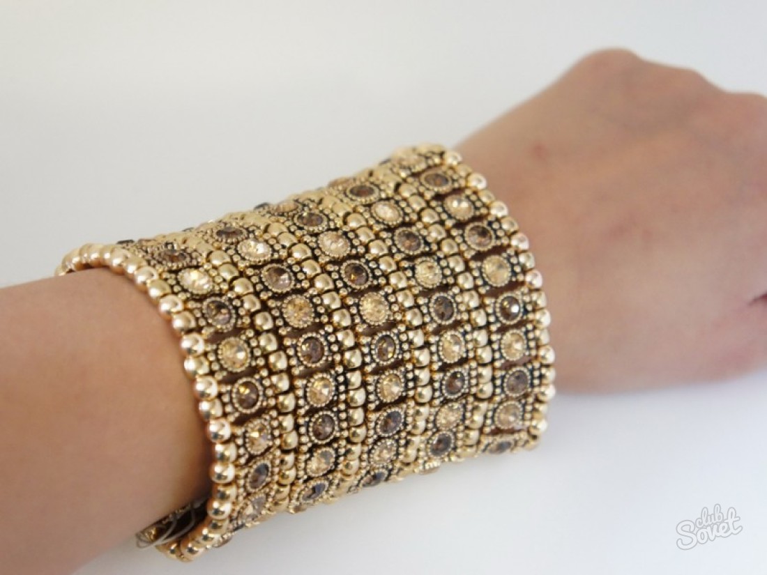 O que sonha com um bracelete de ouro?