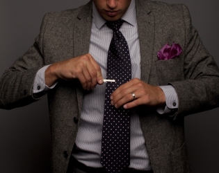 گیره کراوات چگونه به پوشیدن