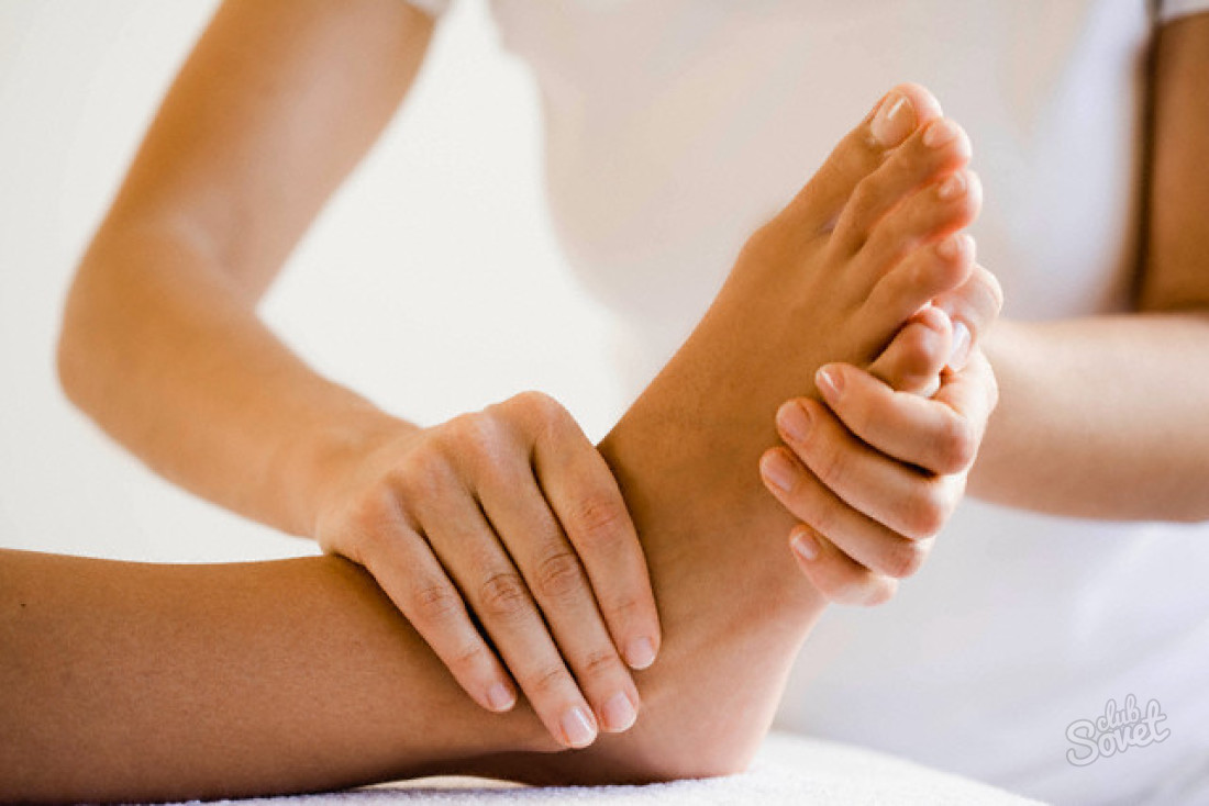 Wie man Arthritis-Füße behandelt