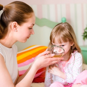 Πώς να σταματήσετε τη διάρροια σε ένα παιδί