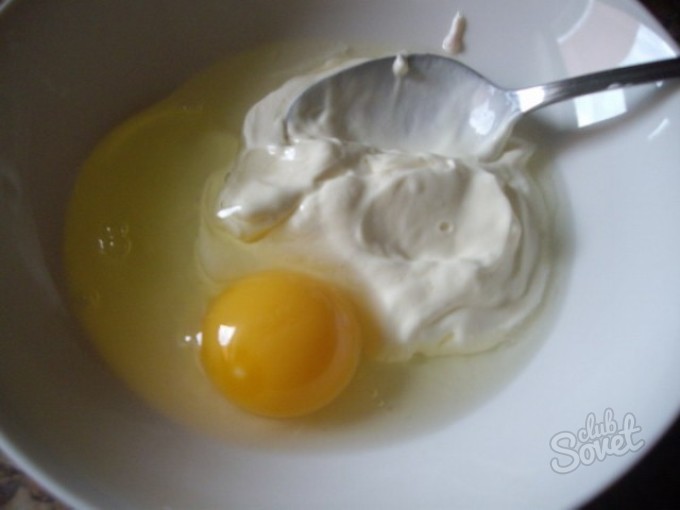 yumurta ile Ekşi krema