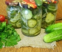 Як приготувати салат з огірків на зиму?